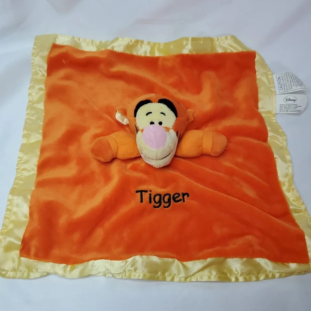 Disney Baby Tigger‎ Lovey Lovie & Security Blanket Orange Winnie Pooh Rattle